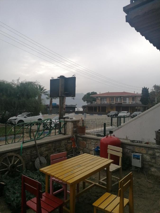 Tashan Otel Foça Bagian luar foto